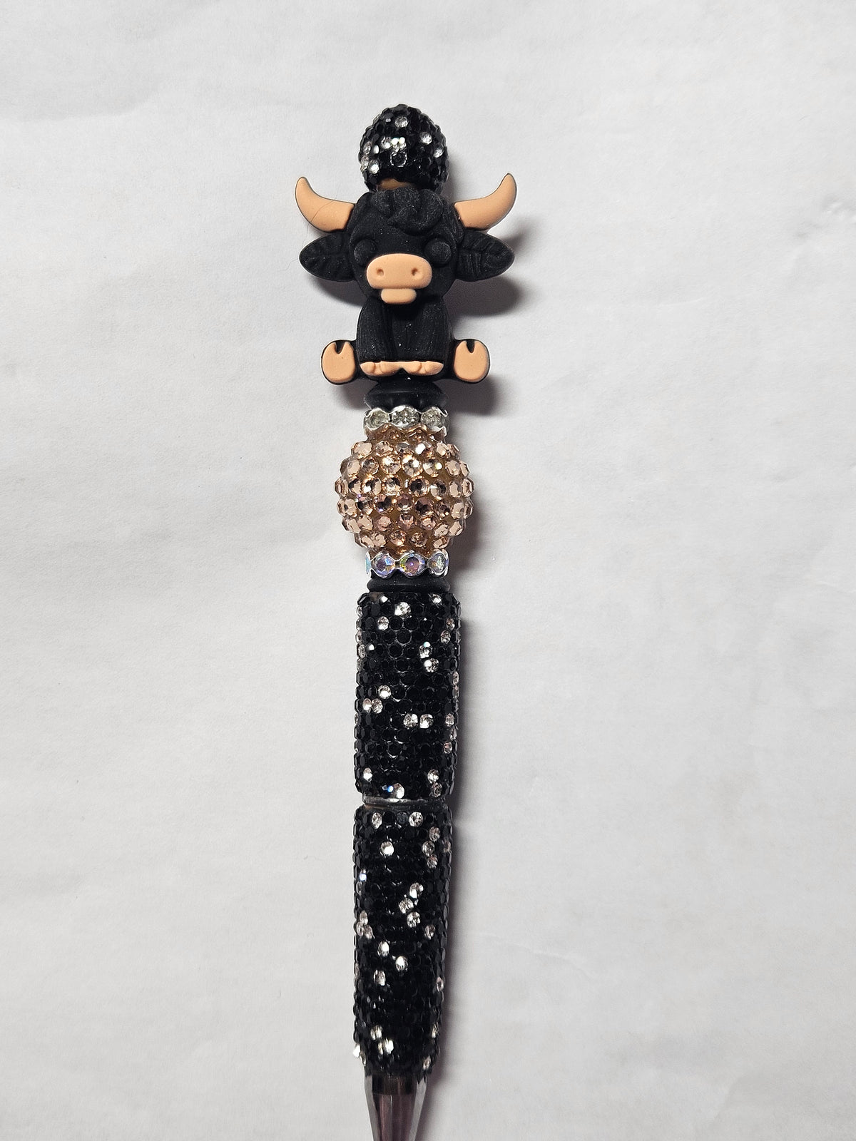 Beaded 3D black highland cow black pen